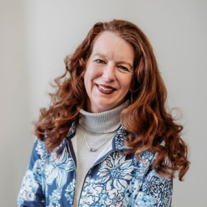 Dr. Susan Taulia Headshot